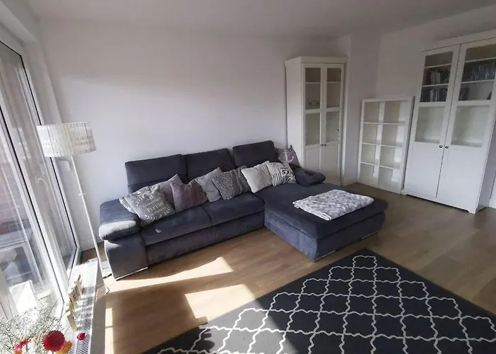 2 Zimmer Wohnung, Wallbox, Balkon, Zentral