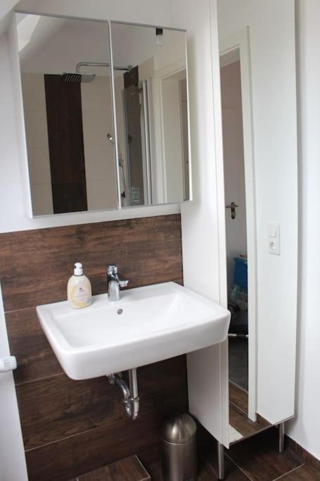 2 Wohnung, Wallbox, Balkon, Zentral Himmelpforten